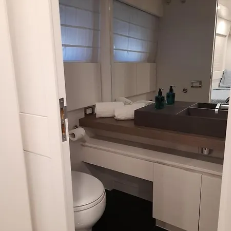 Luxury Yacht Portosole Σαν Ρέμο